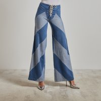 Jeans a zampa d'elefante